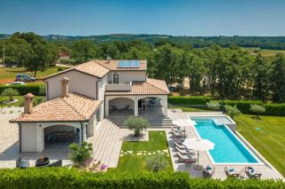 Family villa Maria with pool in Vizinada - Vranje Selo - 0