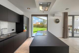 Modern villa Blanka with pool and grill in Tinjan - Kringa - 2