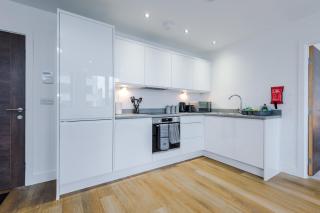 NEW! Stylish 2-bed apartment in Manchester by 53 Degrees Property - Amazing location, Ideal for Small Groups - Sleeps 4! - 1