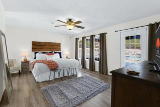 Hill Country Farmhouse - Mount Gainor - 7
