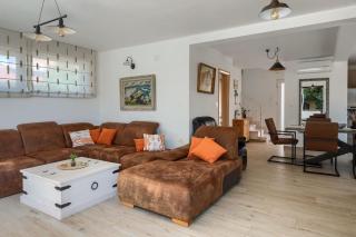 Villa Alte Muhle with pool and jacuzzi in Novigrad - Novigrad - 6