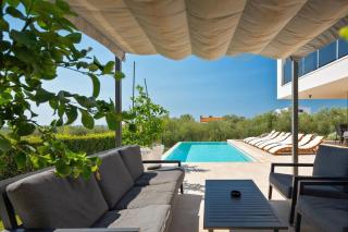 Modern villa Cormoran with pool in Porec - Poreč - 7