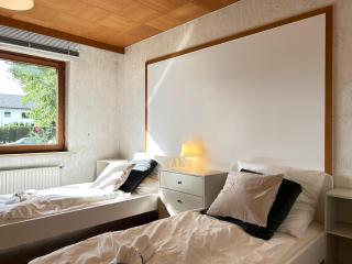 Four Bedroom Apartment In Großhansdorf, Sieker Landstraße 163 - 2