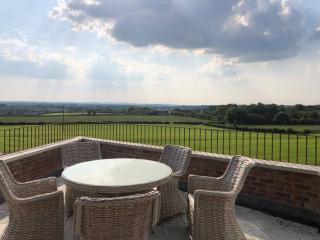 2 Bedroom cottage with Beautiful views over the Mendips - 4