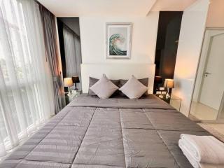 At Home 1 Bed in CCR Condominium - 4
