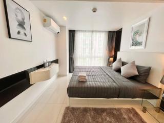 At Home 1 Bed in CCR Condominium - 3