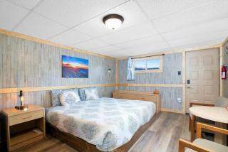 2 Dog Friendly Private Cozy Room in Leadville - 8