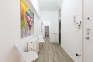 Cagnola Cozy Apartament with Balcony - Milan - 1