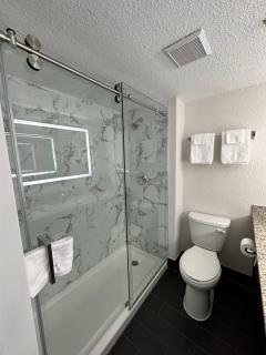 Holiday Inn Express & Suites Eden Prairie - Minneapolis by IHG - Eden Prairie - 2