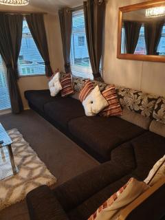 Swift Burgundy - Prestatyn - 5