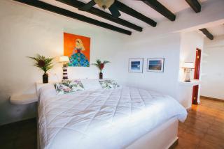OceanFront Bungalows - Paradise Rentals - Santa Catalina - 2