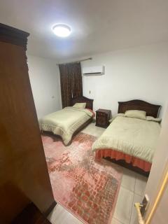 3 bed rooms apartment in Elmohandesen - Kairo - 6