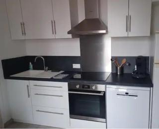 Maison chaleureuse avec terrasse et vue baie - 4