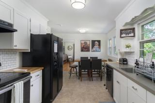 Nomad Retreat Pet-Friendly, Hot Tub & Mountain View - Old Fort - 6