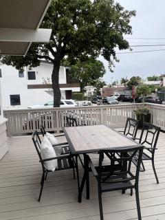 Heart of Corona Del Mar 2 Bed 2 bath gem HUGE Patio and Front yard - Newport Beach - 5