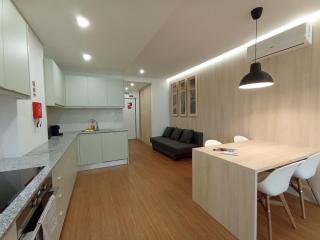 715 Galé Apartment Wi-Fi, Estacionamento - Porto - 7