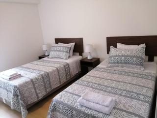 APARTAMENTO COMPLETO EN LA MEJOR ZONA DE MIRAFLORES - 2
