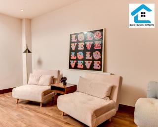 Spacious near Seafront with Parking By Bluehouse Short Lets Brighton - Brighton & Hove - 1