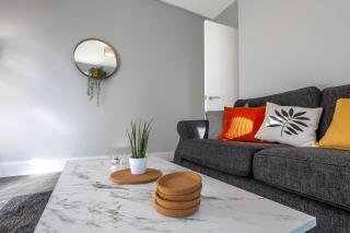 Beautiful Ground Floor Apartment - Perth - 5