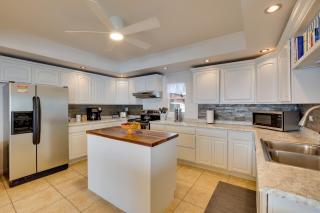 Chic Port Angeles Home with Oceanfront Balcony! - Port Angeles - 1