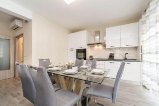 Villa Nicolle only 50meters from the beach - by TA Leut Agency - Privlaka - 1