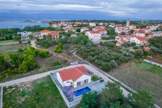 Villa Nicolle only 50meters from the beach - by TA Leut Agency - 2
