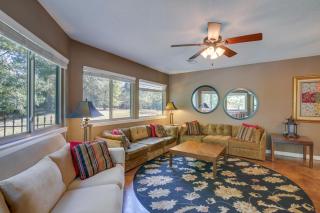 Spacious Southaven Home on 8 Acres with Private Pool - Southaven - 5