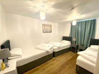 Furnished 1 bedroom apartment - 4