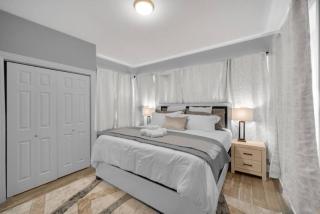 Spacious Haven 8-Min to Chicago Sleeps 10 - 2