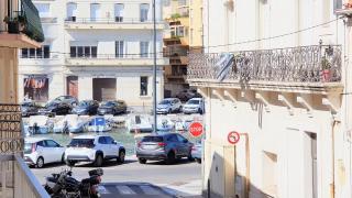 LE BAYARD Authentique Maison Sétoise Patio Climatisée Centre Historique Parking payant à proximité - Sète - 1