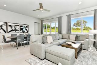 Lovely Condo With Reunion Resort Access near Disney At Spectrum Resort Orlando - B45 #135 - 0