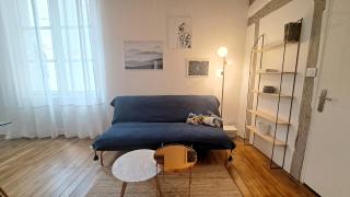 Appartement centre Vieux Tours dans immeuble historique 3p - Tours - 2