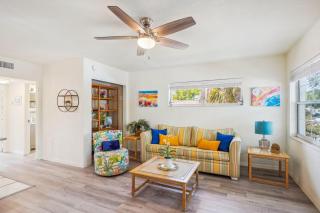 Beach Quarters #8 - 8