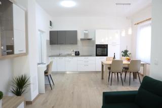 Apartman Tip Top - Gospić - 0