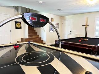Buddha Gem, Central 6 Bed Room Luxury Home with Pool Hot Tub Game Room and much more - Las Vegas - 6