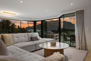 Sunset Views - Queenstown - 1
