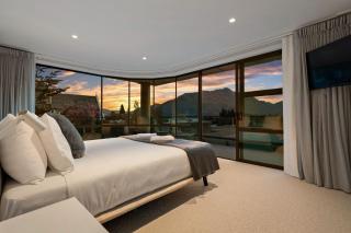 Sunset Views - Queenstown - 5