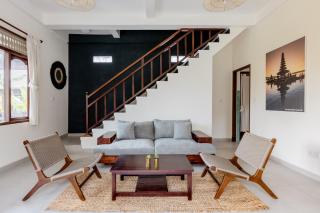 Ubud 2BR Family Villa with Fully Equipped Kitchen - 9