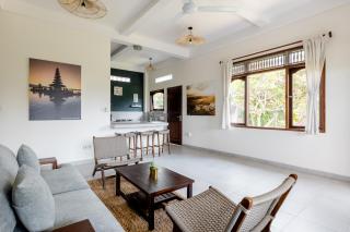 Ubud 2BR Family Villa with Fully Equipped Kitchen - 3