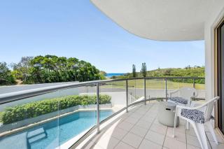 Whale Point - Yaroomba - 0