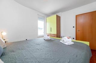 Apartments with parking space Baska, Krk - 21847 - 6