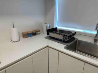 Quiet & Private with city access and free wifi - 2