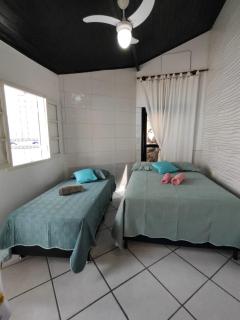 suites com piscina praia dos anjos - 1