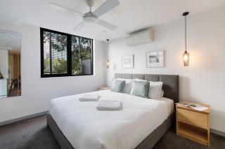 The Haven at Victoria Harbour with Parking and Patio - Melbourne - 0