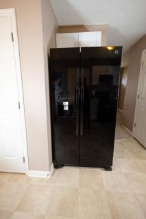 LUX - Downtown Oasis - Pool Table! Free Parking! - 2