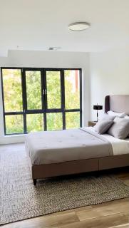 Modern Furnished Apartment in Heart of Quincy - Quincy - 1