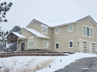 Loving Home away from home, 6 Bedrooms, 8 Beds - 8