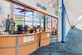 Splash Resort Beachfront - 8