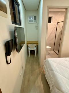 Aurora Suites - Manila - 4