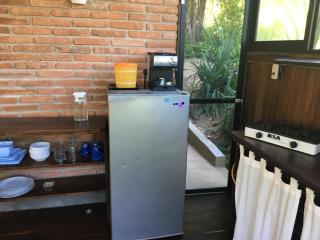Room in House - Double Bed, Queen size, small kitchen, terrace, wi-fi- air condition - Cuatunalco - 4